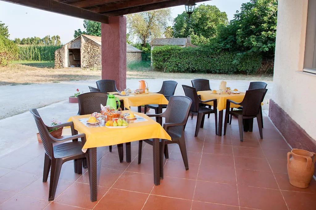 Bed And Breakfast Nonna Pia Fertilia 0*,  Italia